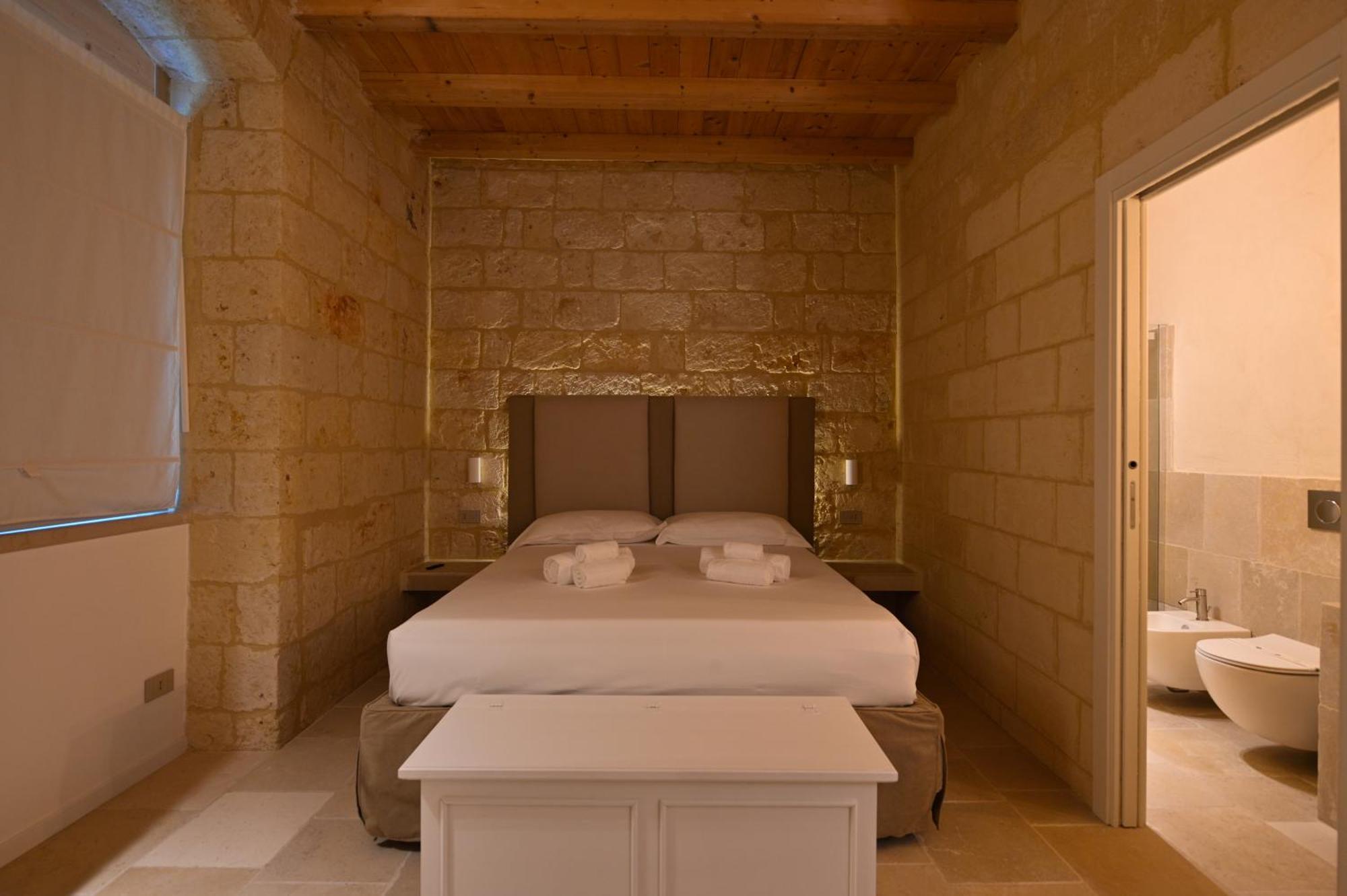 Palazzo Momi Bed & Breakfast Bari Exterior photo