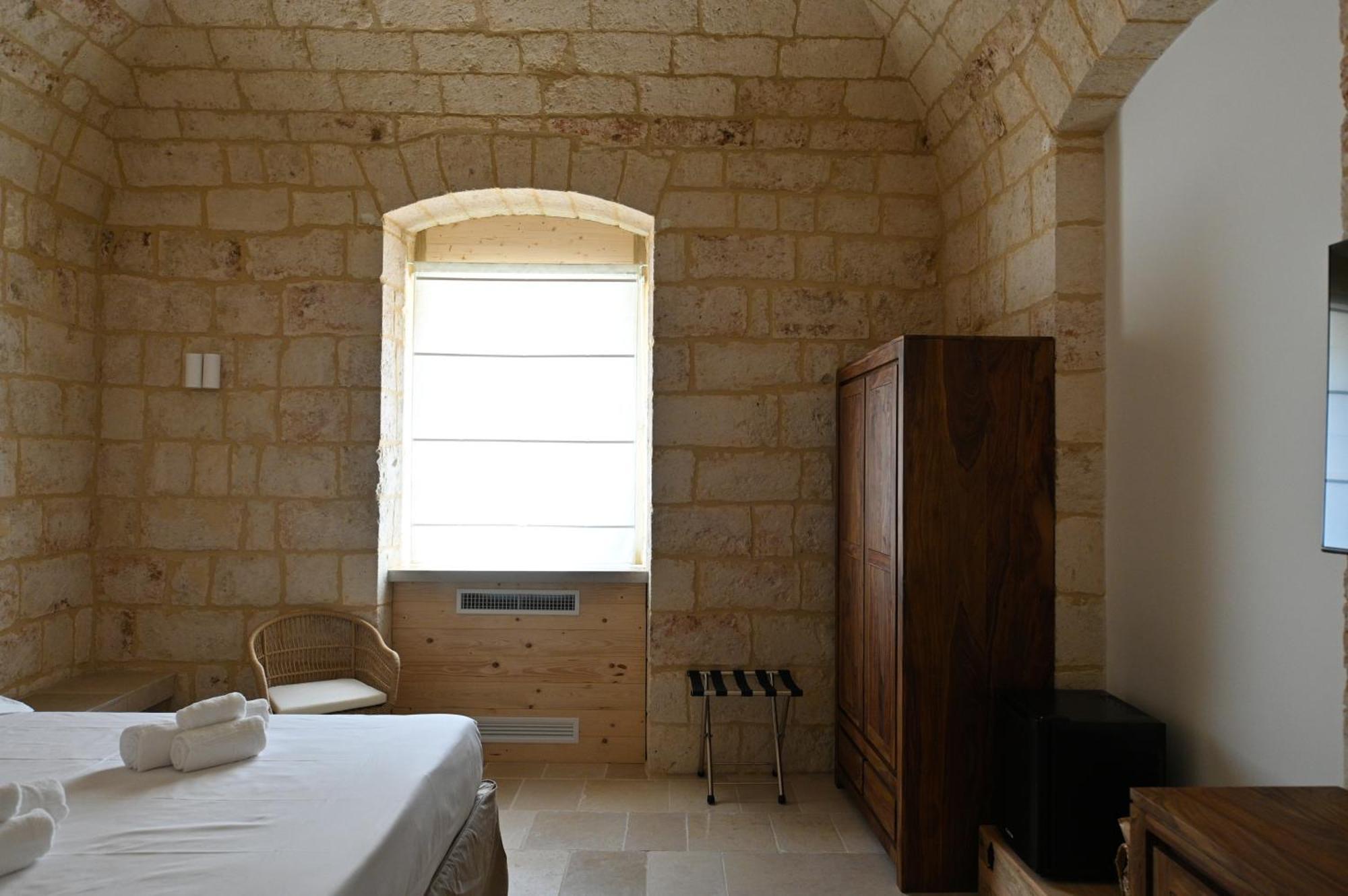 Palazzo Momi Bed & Breakfast Bari Exterior photo