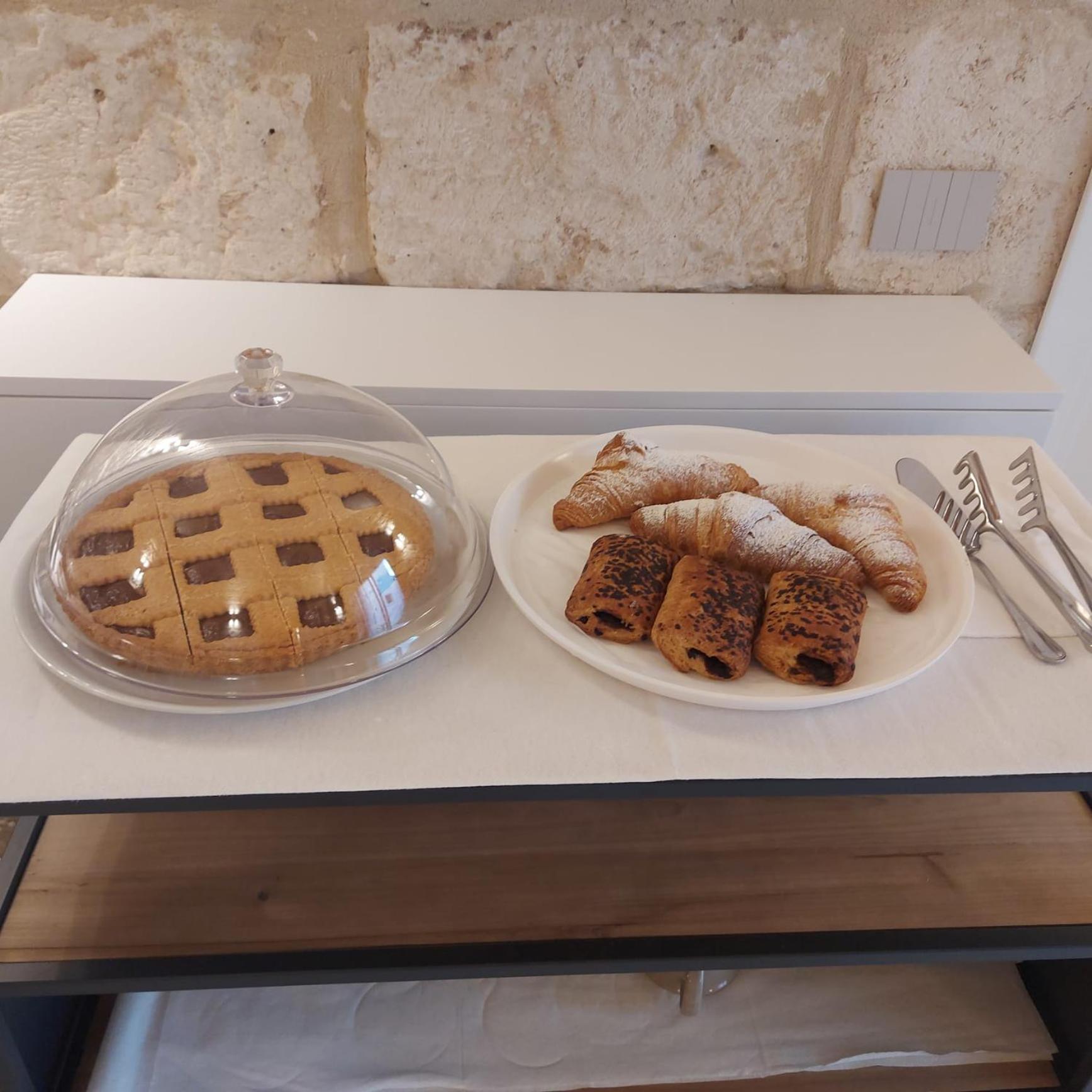 Palazzo Momi Bed & Breakfast Bari Exterior photo